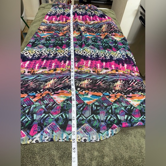 No Boundaries Vibrant Patterned Maxi Dress - Picture 6 of 8